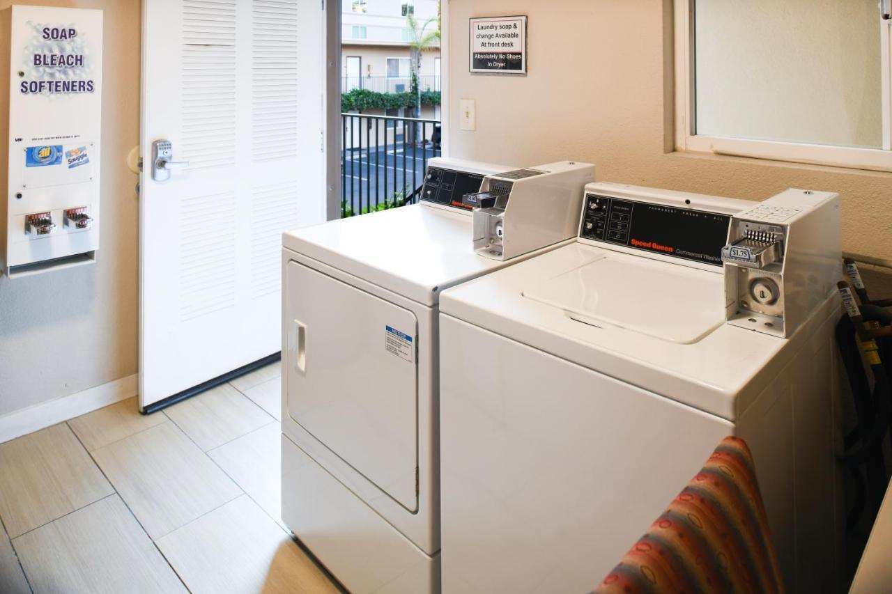Anaheim Islander Inn&Suites Exterior foto